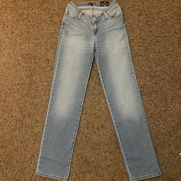 V Nice To Meet You Straight Leg Jeans 